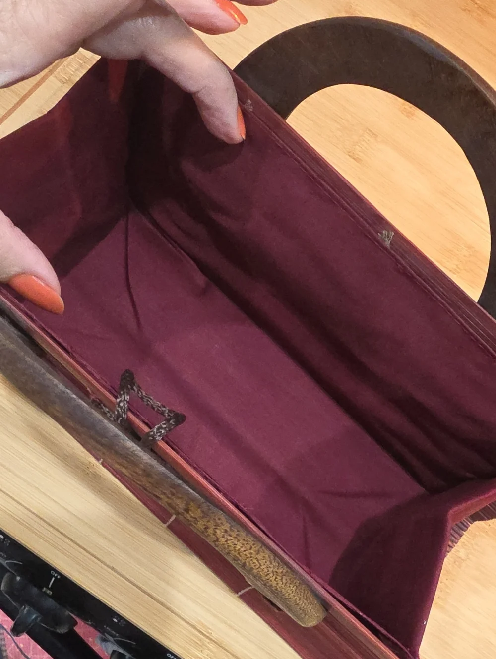 Wood-Handle Bamboo Clutch Bag in Burgundy